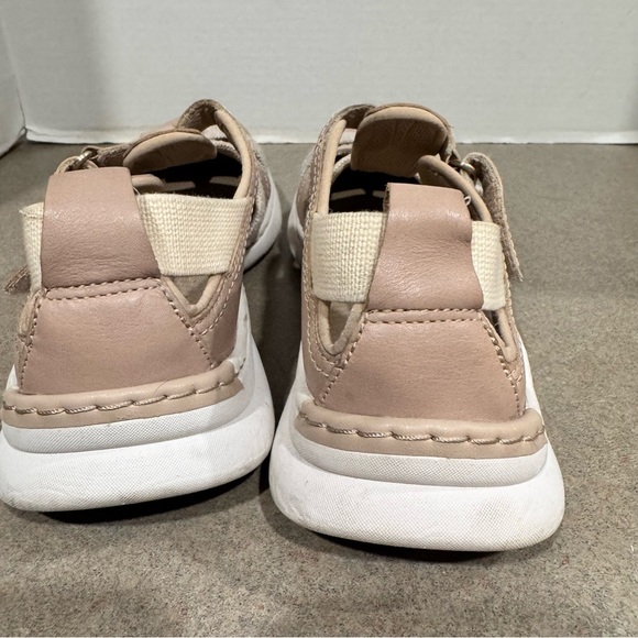 Clarks Women’s Leather 7.5 Teagan Step Sand Loafer Closed Toe Sandals - Picture 7 of 8